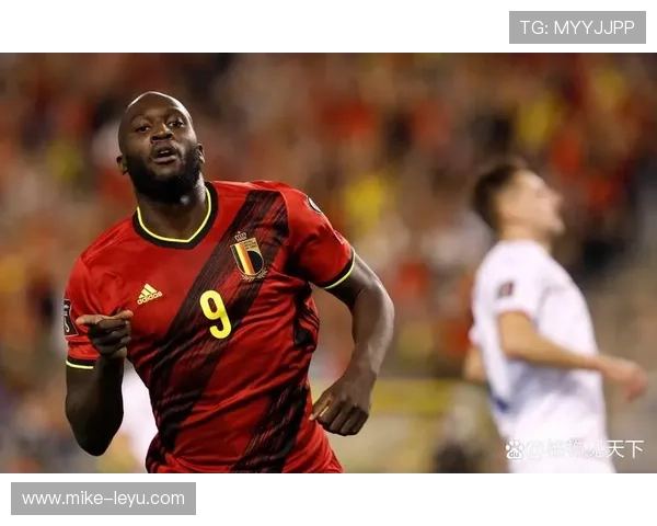 凯恩后期射门精准度下沉对比卢卡库单点驱动趋势