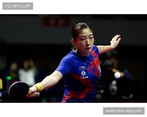 刘诗雯退役后每天五点起床练瑜伽，这谁顶得住啊