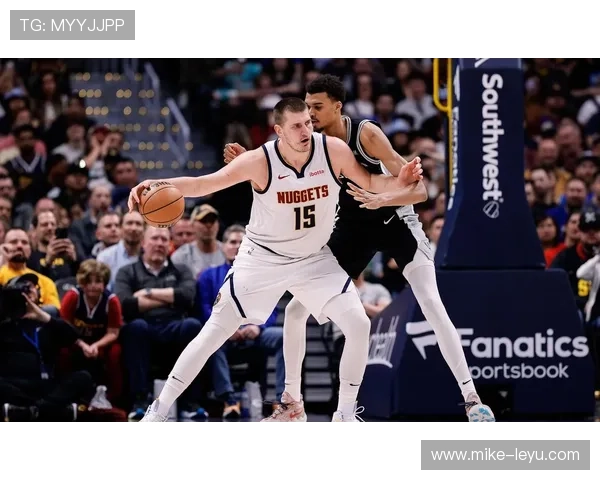 与约基奇挡拆联动，穆雷比上赛季单打更高效