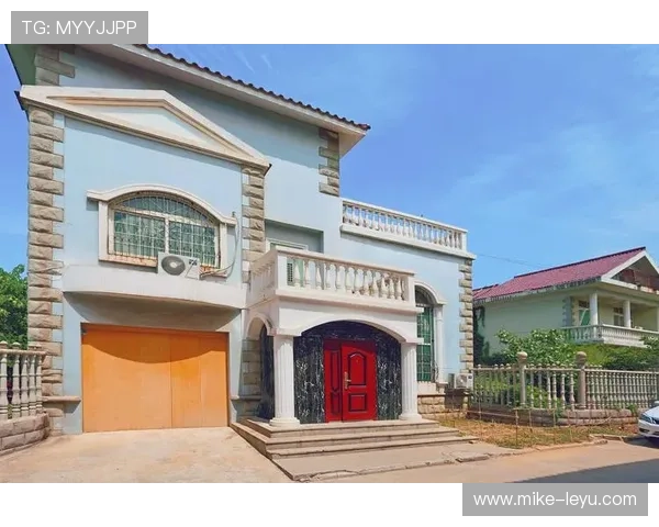 李宗伟退役后住的那栋别墅，保洁阿姨说光擦玻璃就要三天