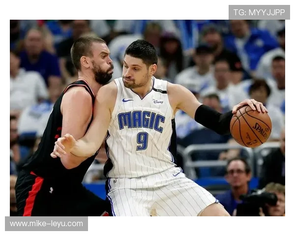 武切维奇较上季由低位向挡拆转变，为射手创造空位